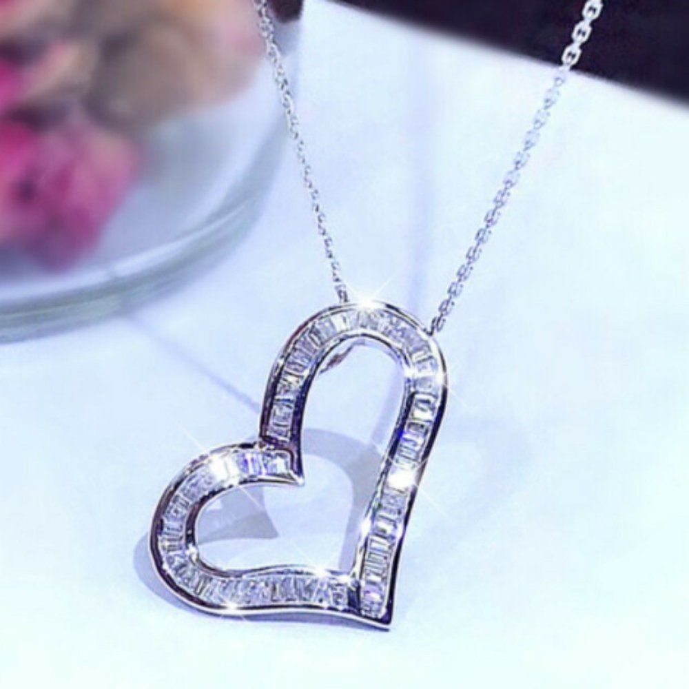 New Heart Pendant with 18 inch  chain lab created diamond silver plated